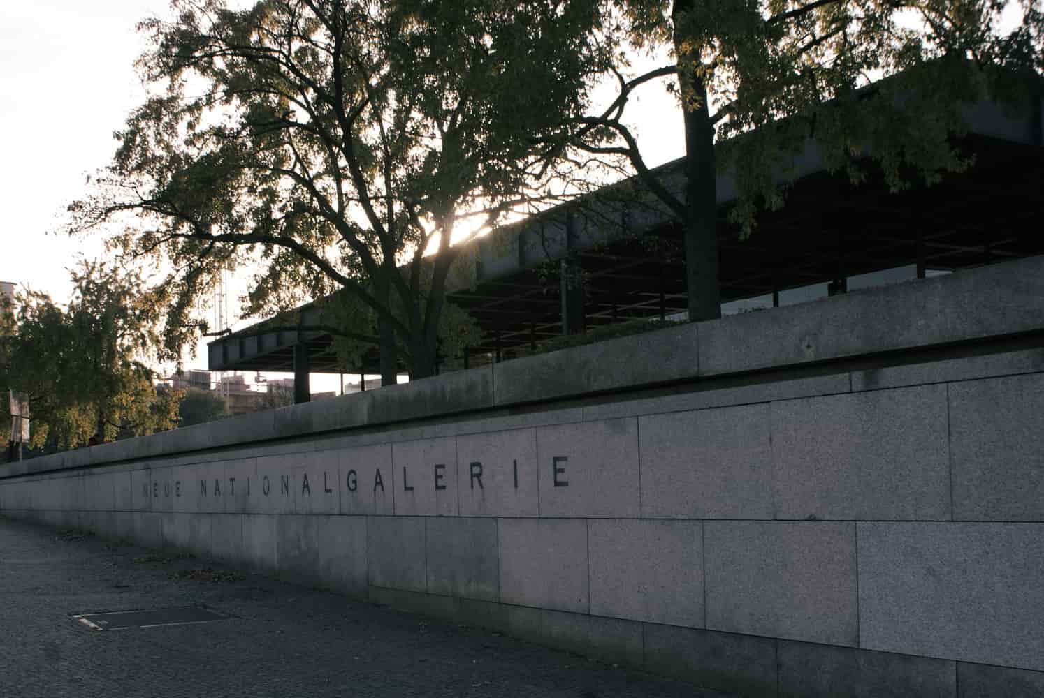 Nueva Galería Nacional de Berlín, diseño modernista de Ludwig Mies van der Rohe