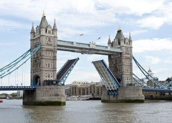 Puente levadizo: Definición, Diseño y Tipos 17 Puente levadizo basculante