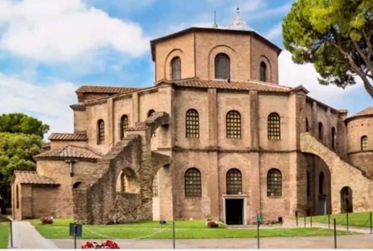 Basílica romana: arquitectura, características y visión general